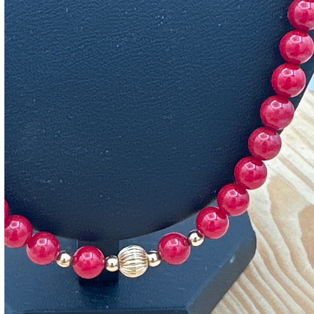 Vintage 19" Red Coral Bead Necklace 14K Gold Filled Clasp Fluted Spacers Matinee - Picture 3 of 9